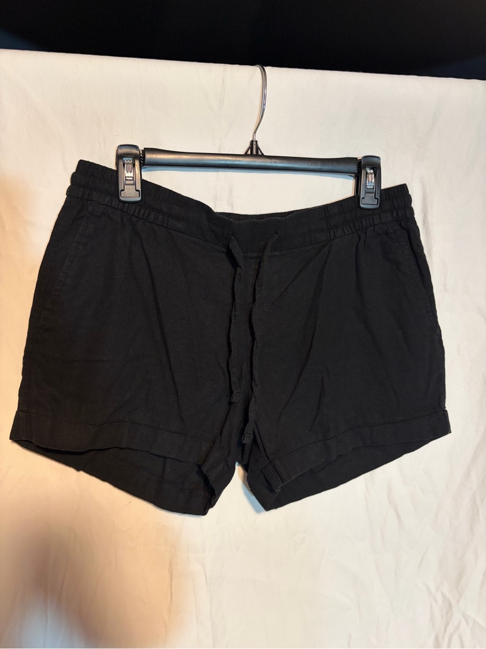 Old Navy Black Women’s Drawstring Linen-Blend Shorts, size M